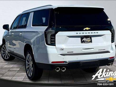 New 2026 Chevrolet Suburban Premier image 3