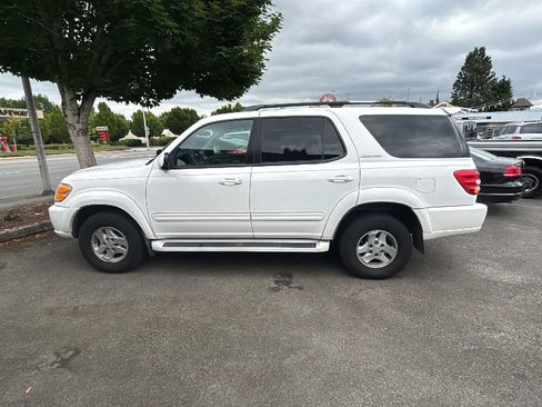 Used 2001 Toyota Sequoia Limited AWD/4WD image 6