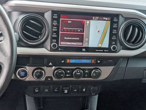 Used 2020 Toyota Tacoma Limited AWD/4WD image 13