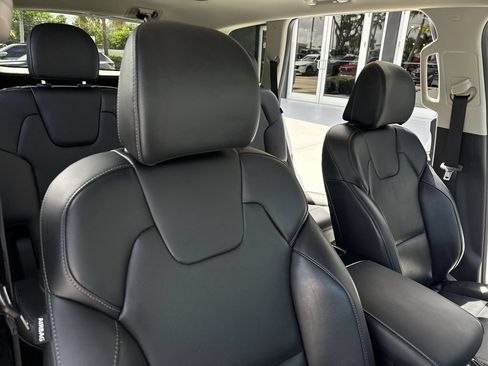 Used 2024 Kia Telluride S FWD image 45