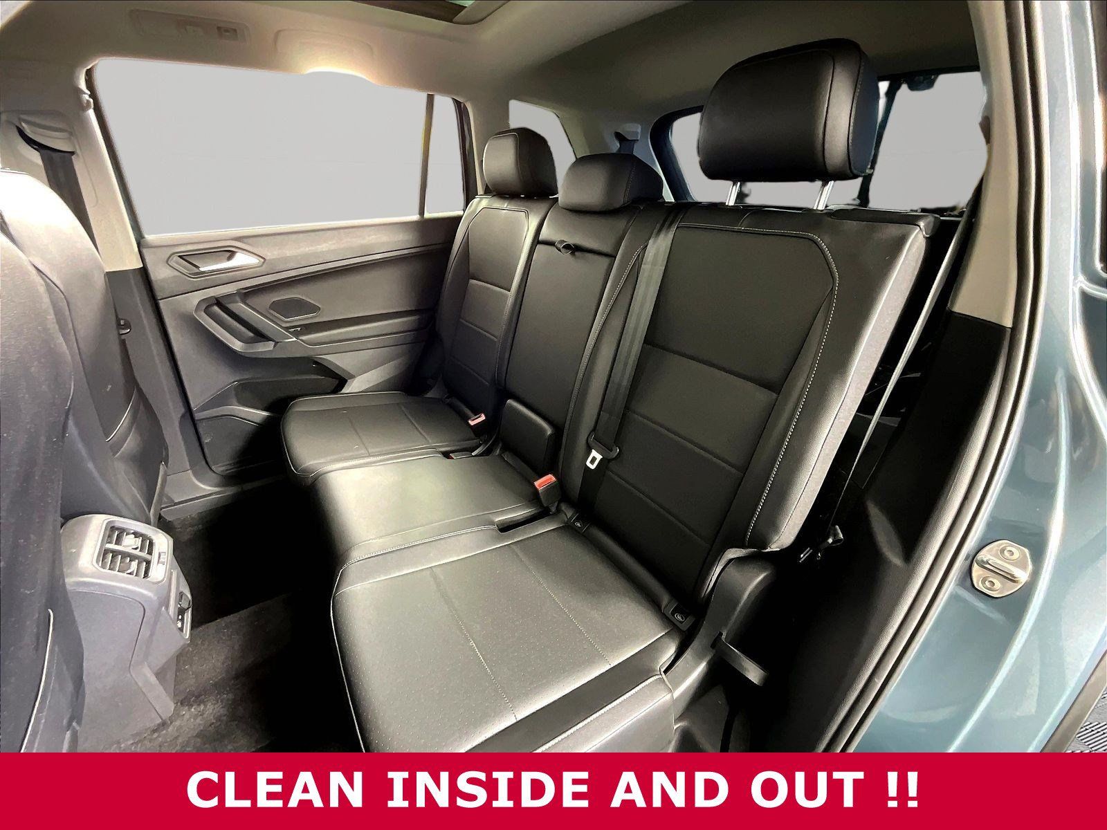 Used 2020 Volkswagen Tiguan SE w/ Panoramic Sunroof Package FWD image 22
