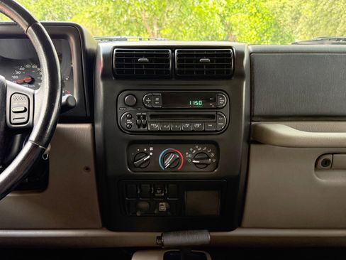 Used 2003 Jeep Wrangler Sahara AWD/4WD image 27