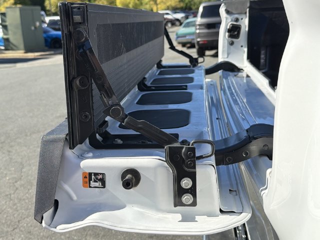 Used 2025 GMC Sierra 1500 SLT AWD/4WD image 38