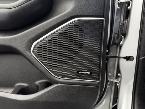 Used 2021 Jeep Grand Cherokee L Limited image 16