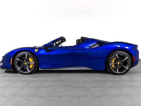 Certified 2025 Ferrari SF90 Spider AWD/4WD image 2
