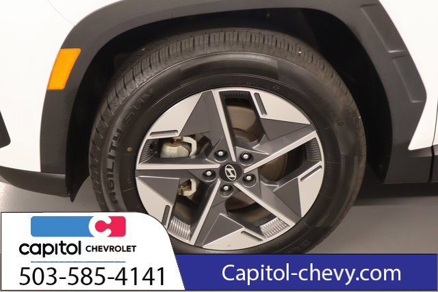Used 2025 Hyundai Tucson SEL AWD/4WD image 7