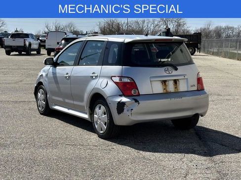 Used 2006 Scion xA FWD image 3