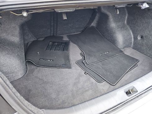 Used 2025 Nissan Altima 2.5 S image 21