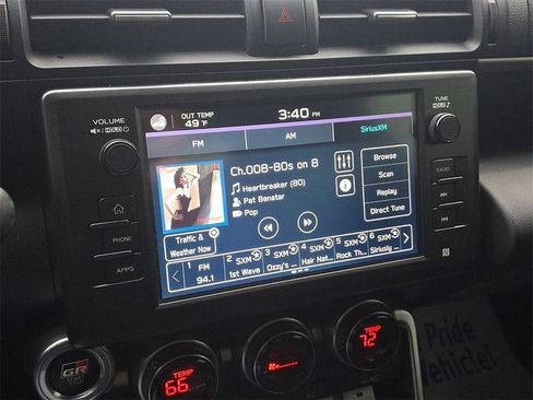 Used 2024 Toyota GR86 Premium image 17