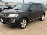 Used 2017 Ford Explorer XLT w/ Equipment Group 202A image 5