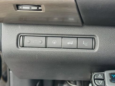 Used 2022 Nissan Pathfinder Platinum w/ Cargo Package FWD image 37