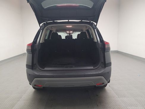 Used 2023 Nissan Rogue S image 29