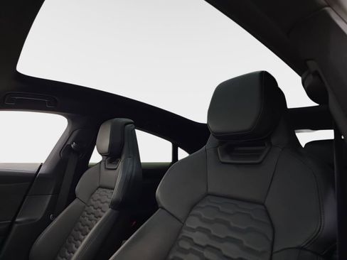 Certified 2023 Audi e-tron GT Premium Plus w/ Performance Package AWD/4WD image 33
