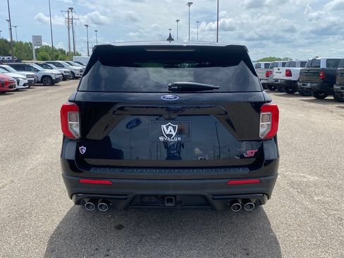 Used 2022 Ford Explorer ST w/ Equipment Group 401A AWD/4WD image 5