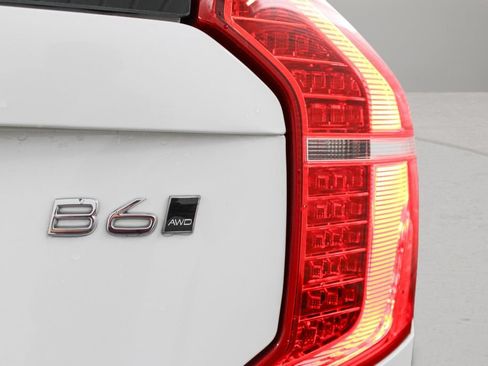 Certified 2024 Volvo XC90 B6 Plus w/ Protection Package Premier AWD/4WD image 34