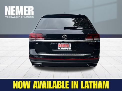 Certified 2023 Volkswagen Atlas SE w/ Black Wheel Package AWD/4WD image 3