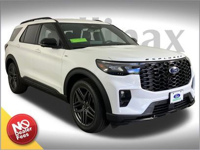 New 2025 Ford Explorer ST-Line w/ Premium Package