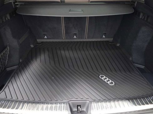 Certified 2025 Audi Q5 Premium Plus w/ Premium Plus AWD/4WD image 40