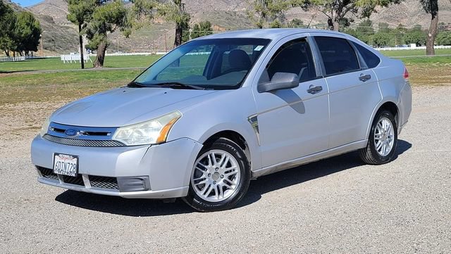 Used 2008 Ford Focus SE FWD image 2