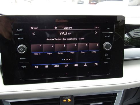 New 2026 Volkswagen Taos SE AWD/4WD image 13