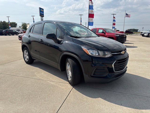 Used 2020 Chevrolet Trax LS w/ Tint and Cruise Package FWD image 15