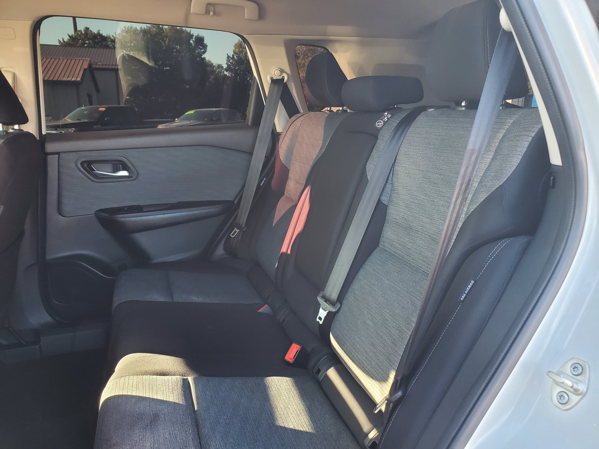 Used 2023 Nissan Rogue SV AWD/4WD image 24