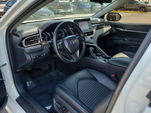 Used 2023 Toyota Camry SE image 10