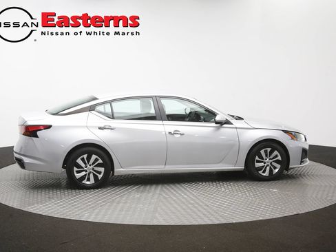 Used 2023 Nissan Altima 2.5 S FWD image 43