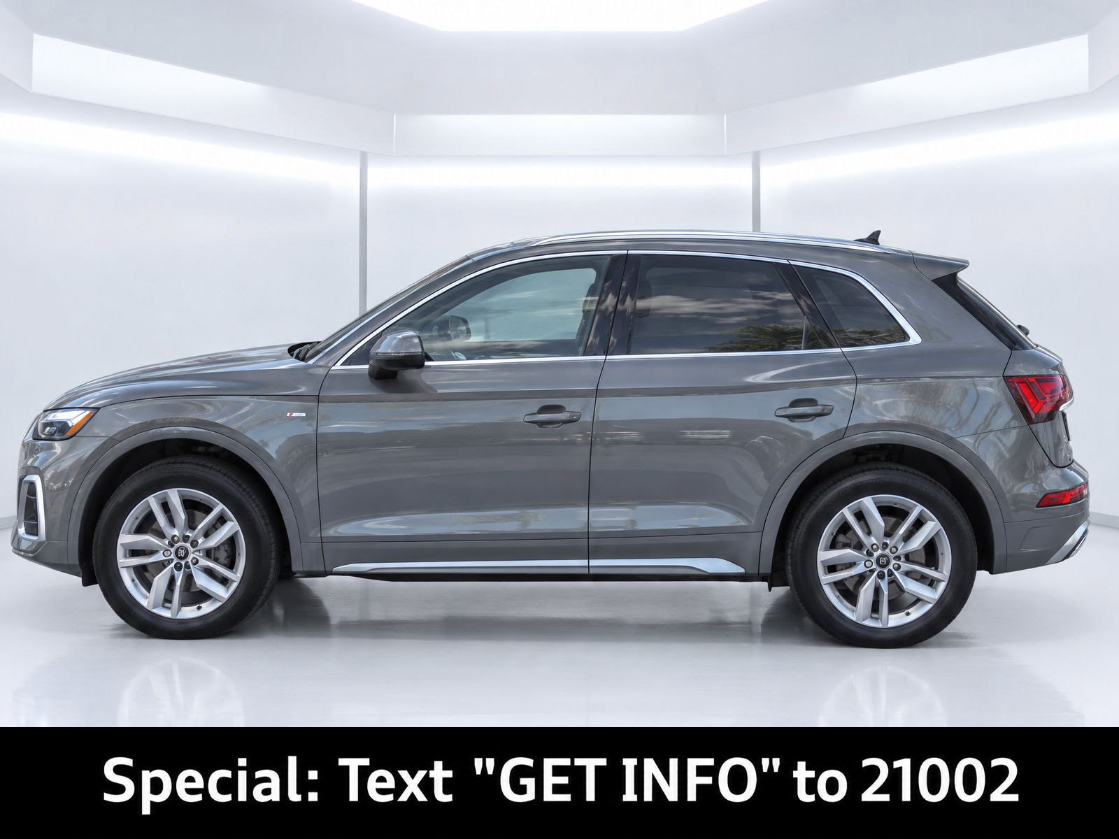 Certified 2023 Audi Q5 2.0T Premium w/ Convenience Package AWD/4WD image 6