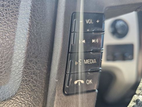 Used 2012 Ford F150 XLT w/ XLT Chrome Pkg AWD/4WD image 9