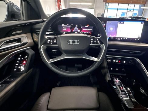 Used 2025 Audi Q5 Prestige AWD/4WD image 8