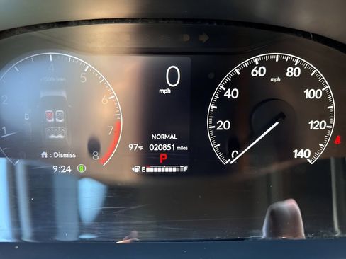 Used 2024 Honda HR-V Sport image 9