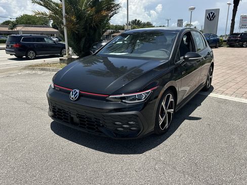 New 2025 Volkswagen GTI SE image 2