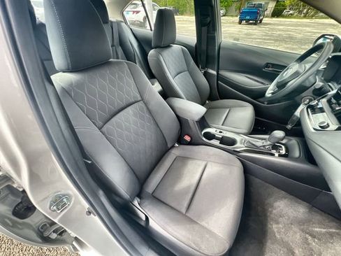 Used 2025 Toyota Corolla LE FWD image 26