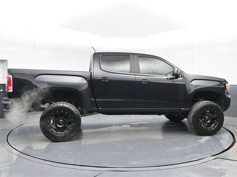 Used 2018 GMC Canyon SLE w/ SLE Convenience Package image 15