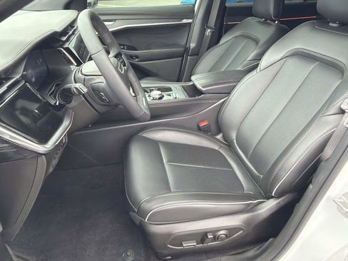 Used 2025 Jeep Wagoneer S Limited AWD/4WD image 20