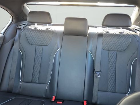 Used 2021 BMW 740i w/ M Sport Package RWD image 14