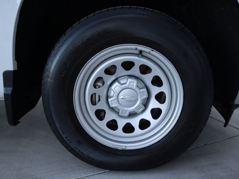 Used 2023 Chevrolet Silverado 1500 W/T w/ WT Value Package image 30