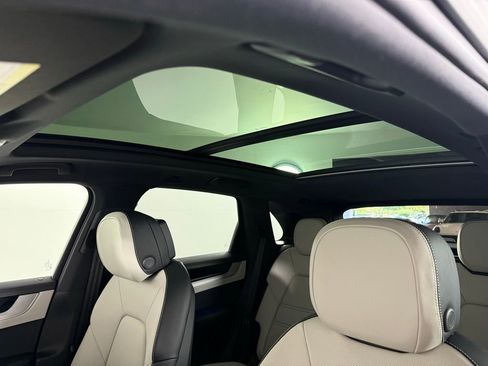 Certified 2025 Porsche Cayenne image 29