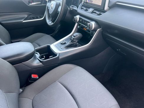 Certified 2025 Toyota RAV4 XLE image 18