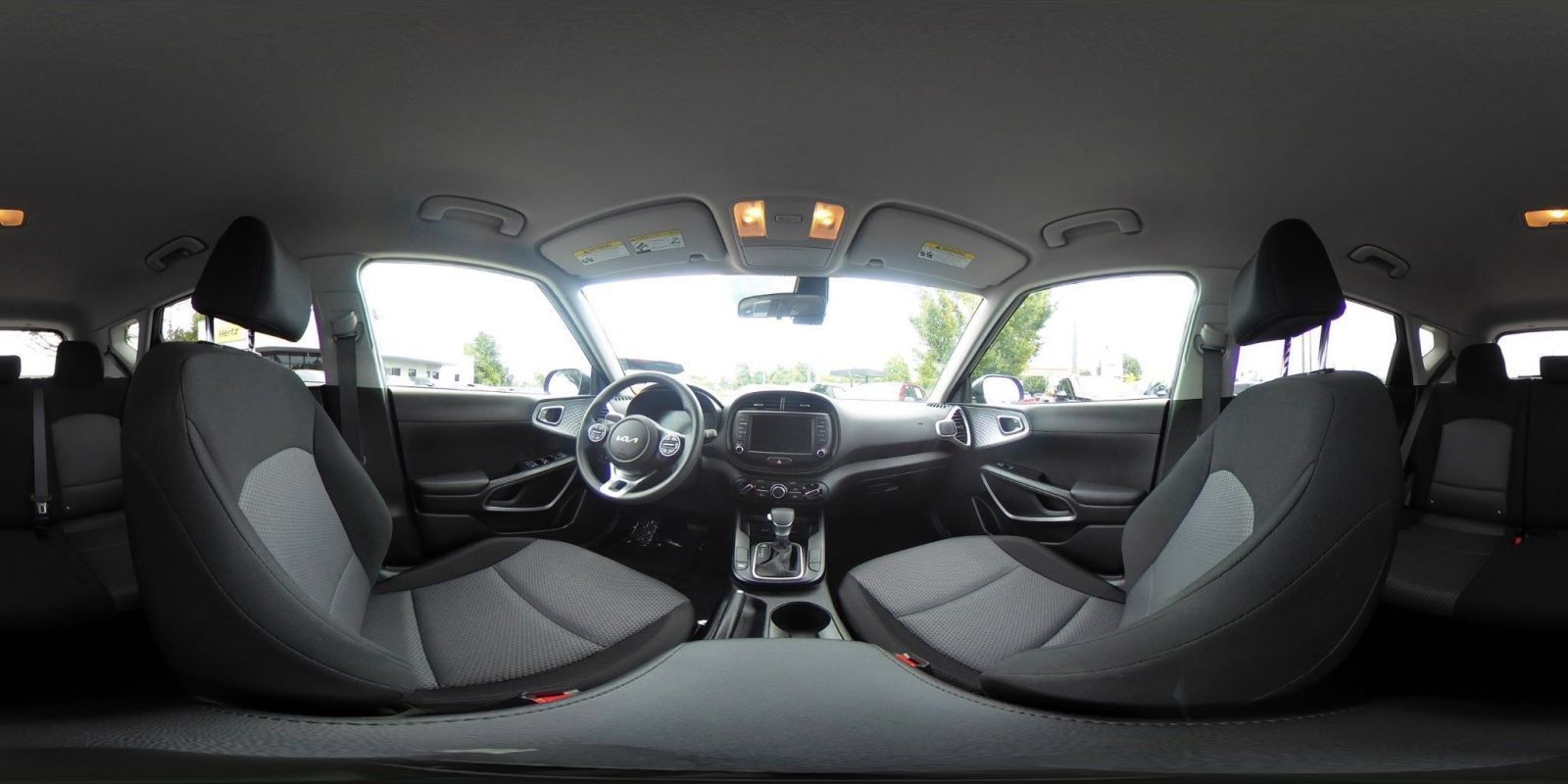 Used 2025 Kia Soul LX w/ LX Technology Package FWD image 39