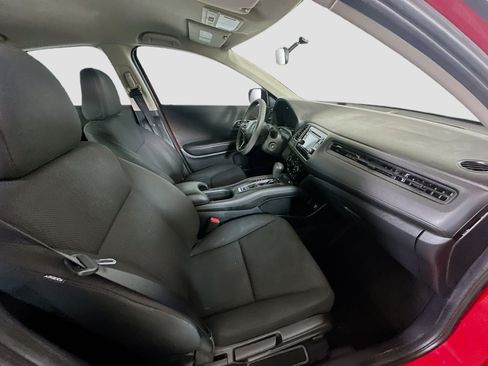 Used 2016 Honda HR-V LX image 28