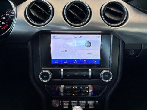 Used 2020 Ford Mustang Premium image 19