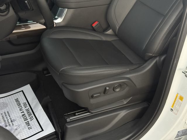 Used 2025 Chevrolet Silverado 1500 LT Trail Boss w/ Convenience Package II AWD/4WD image 14