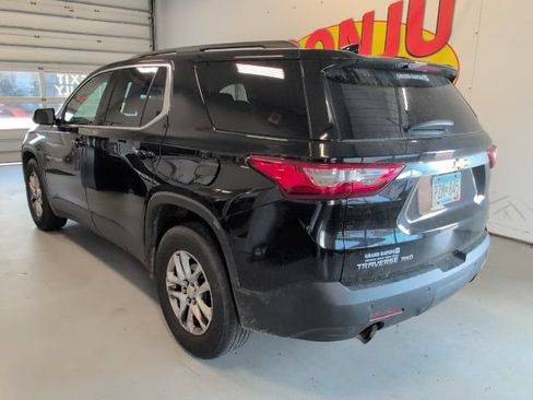 Used 2019 Chevrolet Traverse LT AWD/4WD image 3
