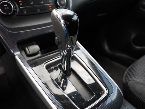 Used 2016 Nissan Sentra SR image 13