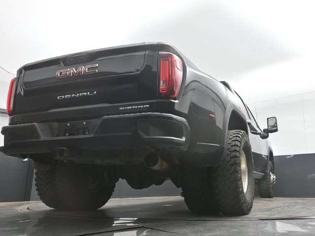 Used 2023 GMC Sierra 3500 Denali w/ Denali Ultimate Package AWD/4WD image 35