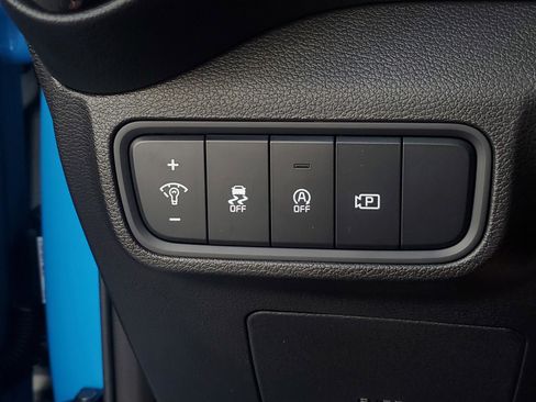 Used 2025 Kia Soul S FWD image 12