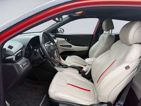 Used 2019 Hyundai Veloster Turbo Ultimate image 10