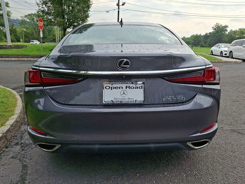 Used 2019 Lexus ES 350 Ultra Luxury w/ Accessory Package 2 FWD image 5